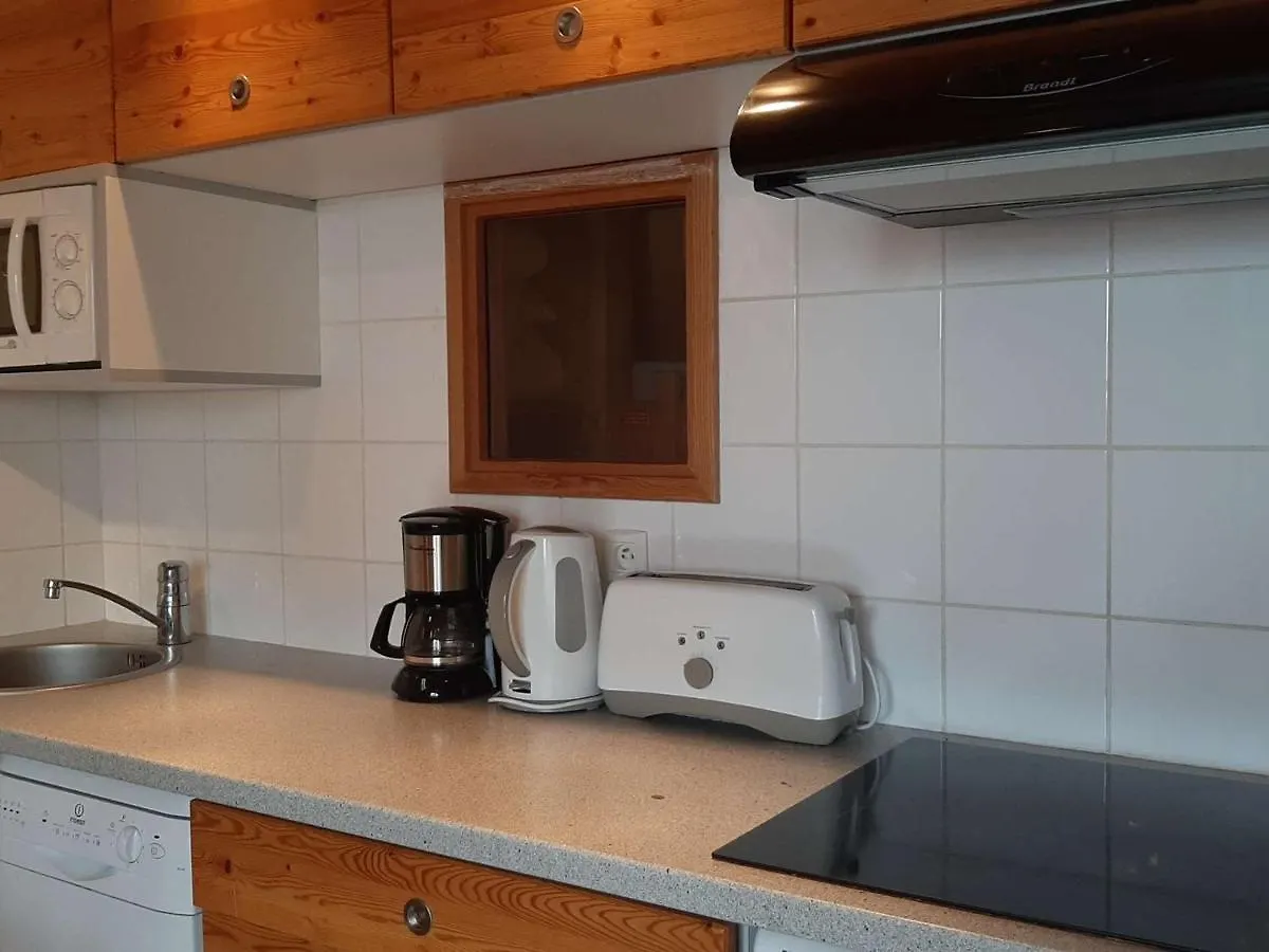 Studio Renove Avec Balcon Sud Et Parking, 4 Personnes, Montgenevre - Fr-1-330D-66 France