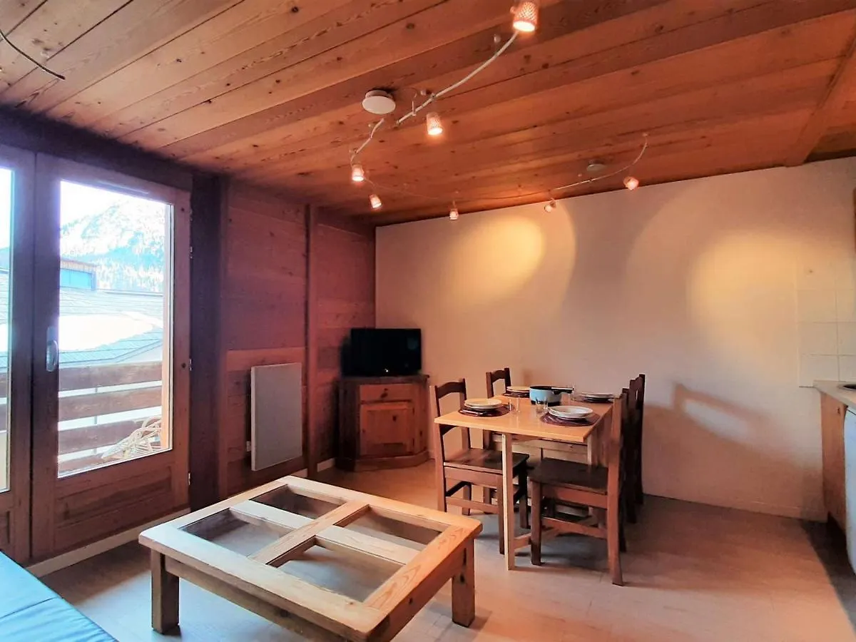 Studio Renove Avec Balcon Sud Et Parking, 4 Personnes, Montgenevre - Fr-1-330D-66 0*,  France