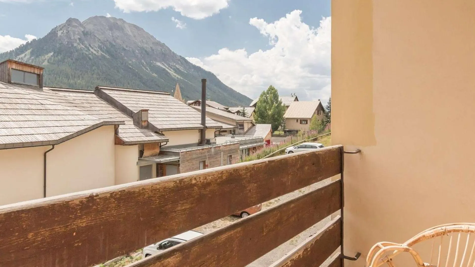 Studio Renove Avec Balcon Sud Et Parking, 4 Personnes, Montgenevre - Fr-1-330D-66
